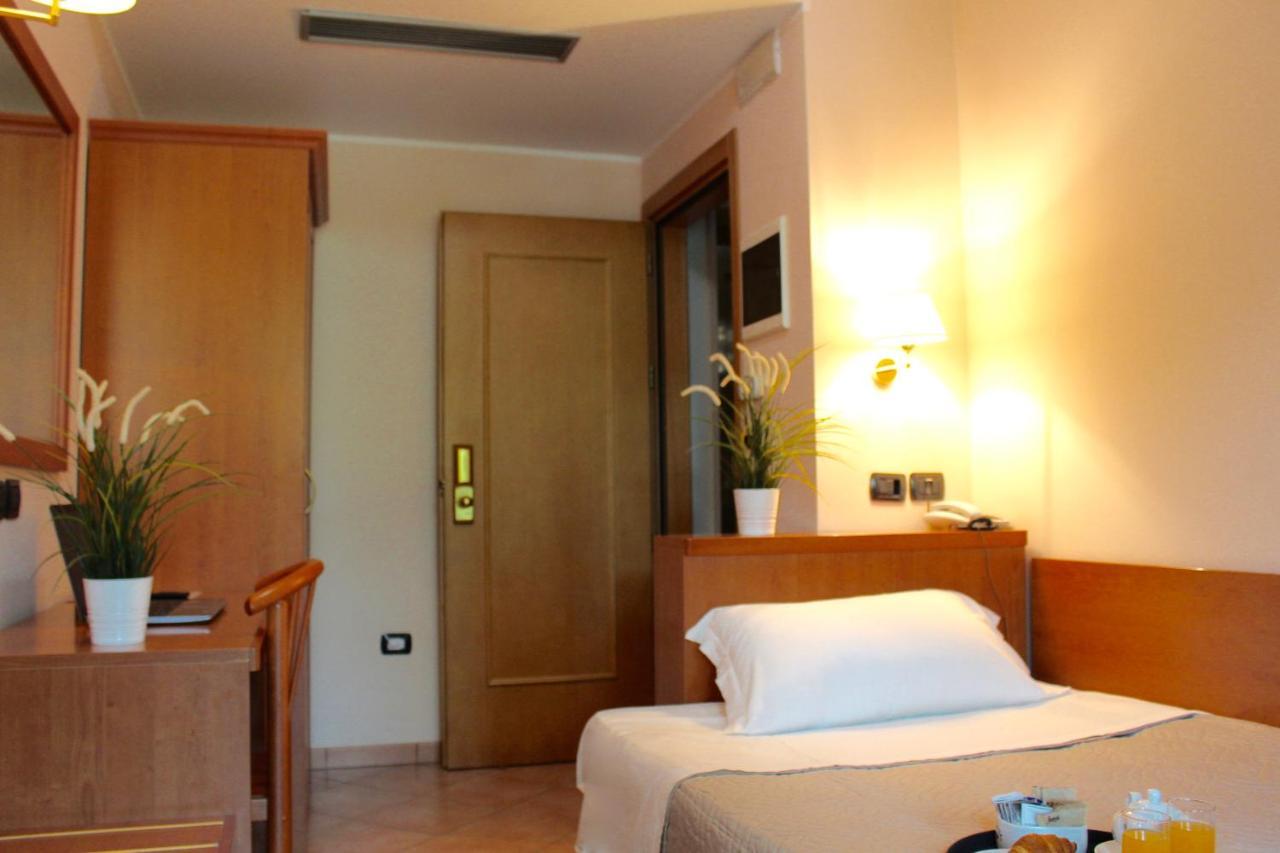 Depandance Hotel Jole Cesenatico Eksteriør billede