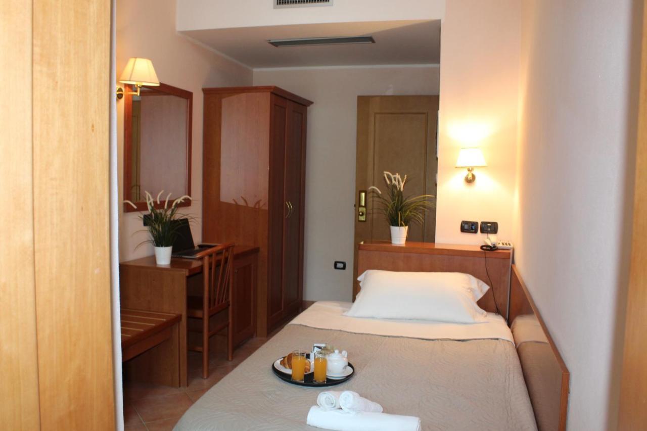 Depandance Hotel Jole Cesenatico Eksteriør billede
